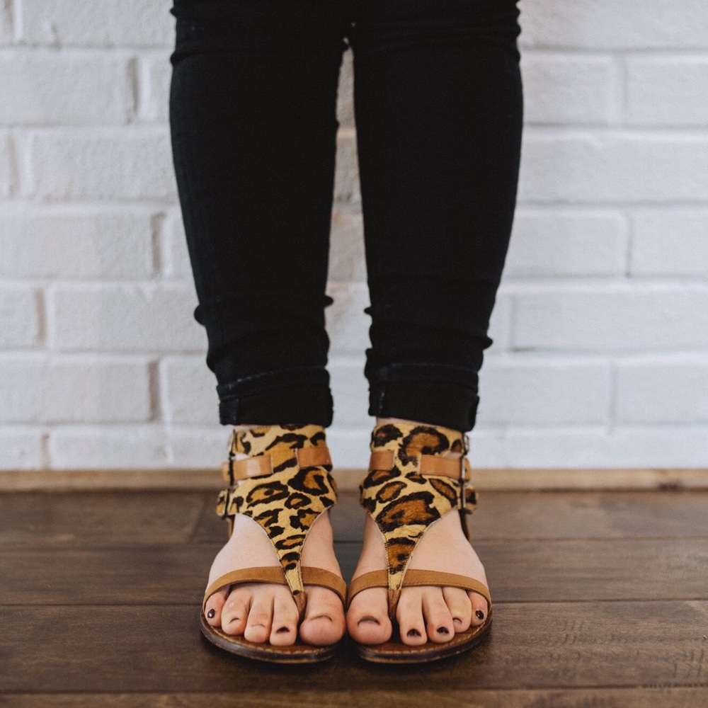 Size 8.5 Sam Edelman Leopard print sandals